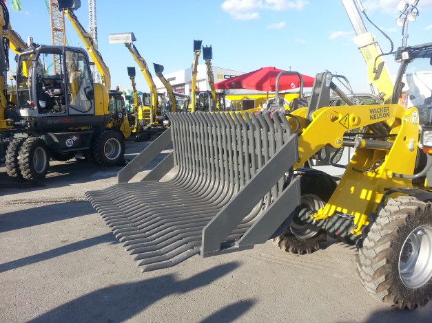 taş toplama ataşmanı