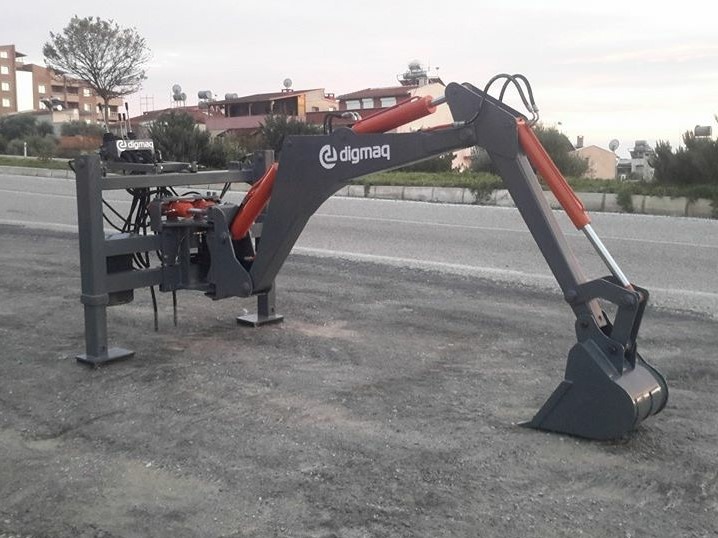 прикачен файл