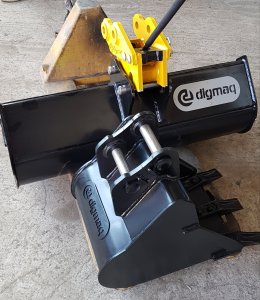 MİNİ EKSKAVATÖR KOVA SETİ