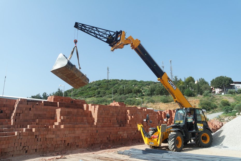 хидравлично закрепване на крана
